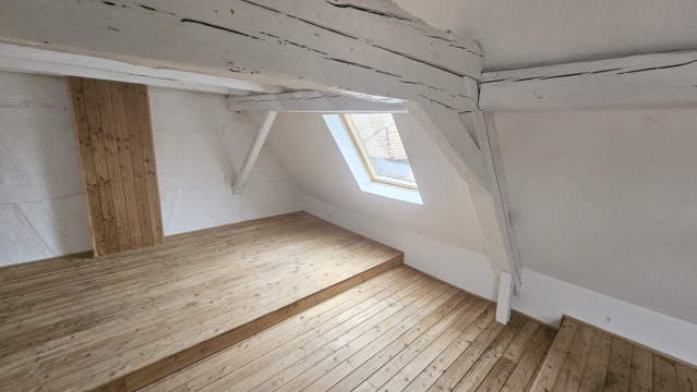 Bild: Neustadt an der Weinstraße - Ruhig gelegenes EFH ohne PkW-Stellplatz (Haus- Hofbauweise) in 2. Reihe in Neustadt-MUSSBACH